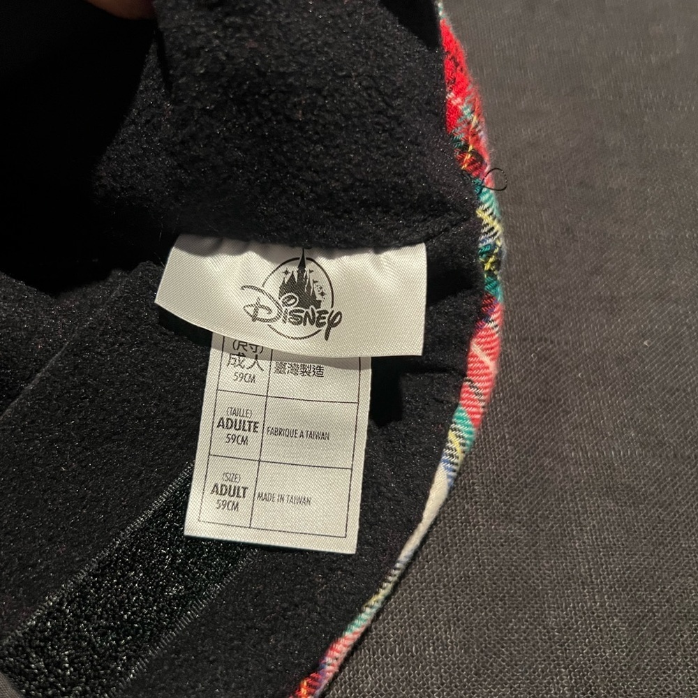 Disney Park Holiday Mickey Hat - Picture 4 of 5